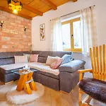 度假居 Bazak By Interhome *